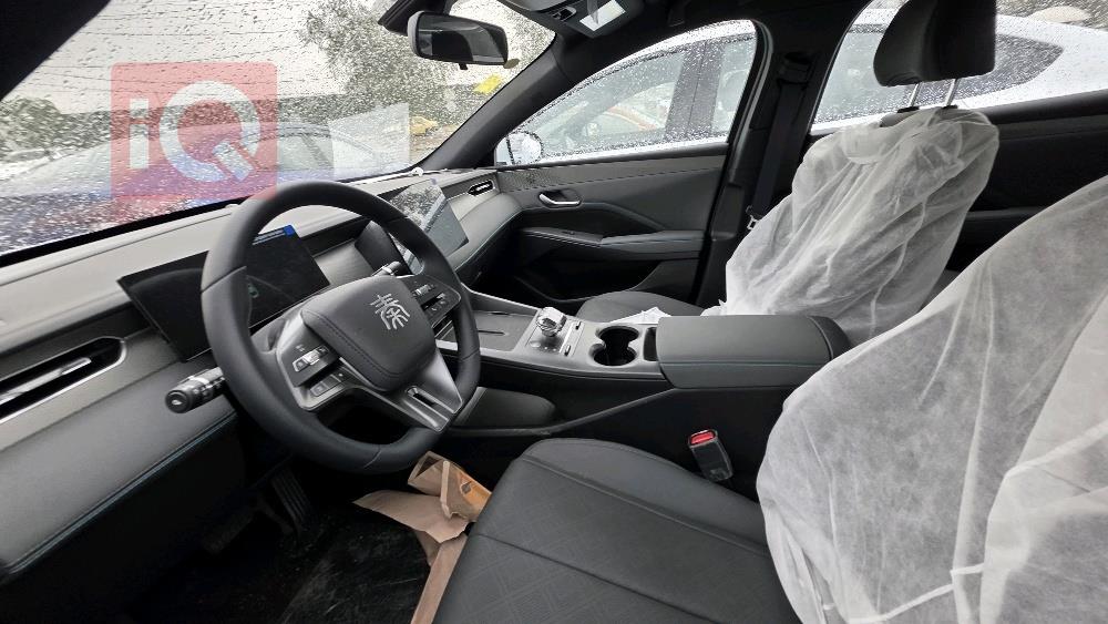 بی وای دی Qin Plus